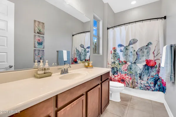 $1,115,000 | 1928 East La Costa Drive, Gilbert, AZ 85298