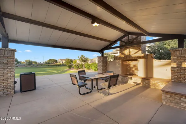 $1,115,000 | 1928 East La Costa Drive, Gilbert, AZ 85298