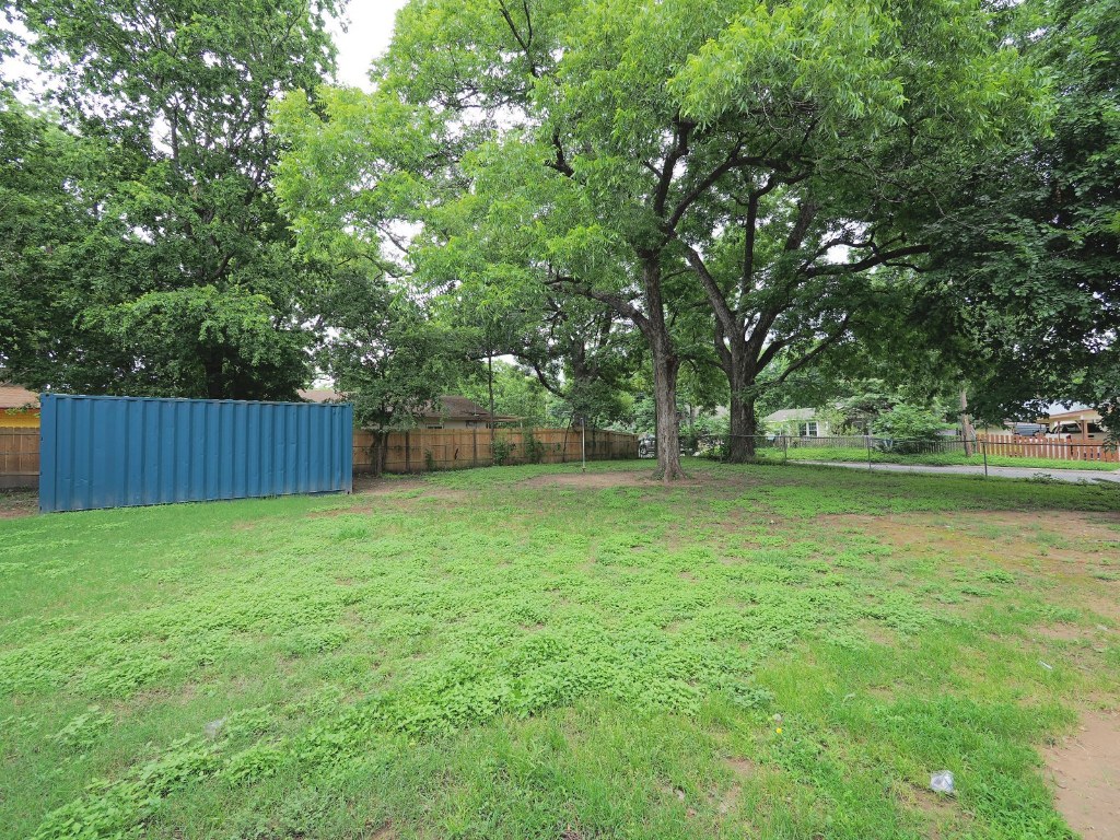 901 Springdale Road, Unit 102 Austin, TX 78702 - Photo 2 of 17 View of fenced backyard