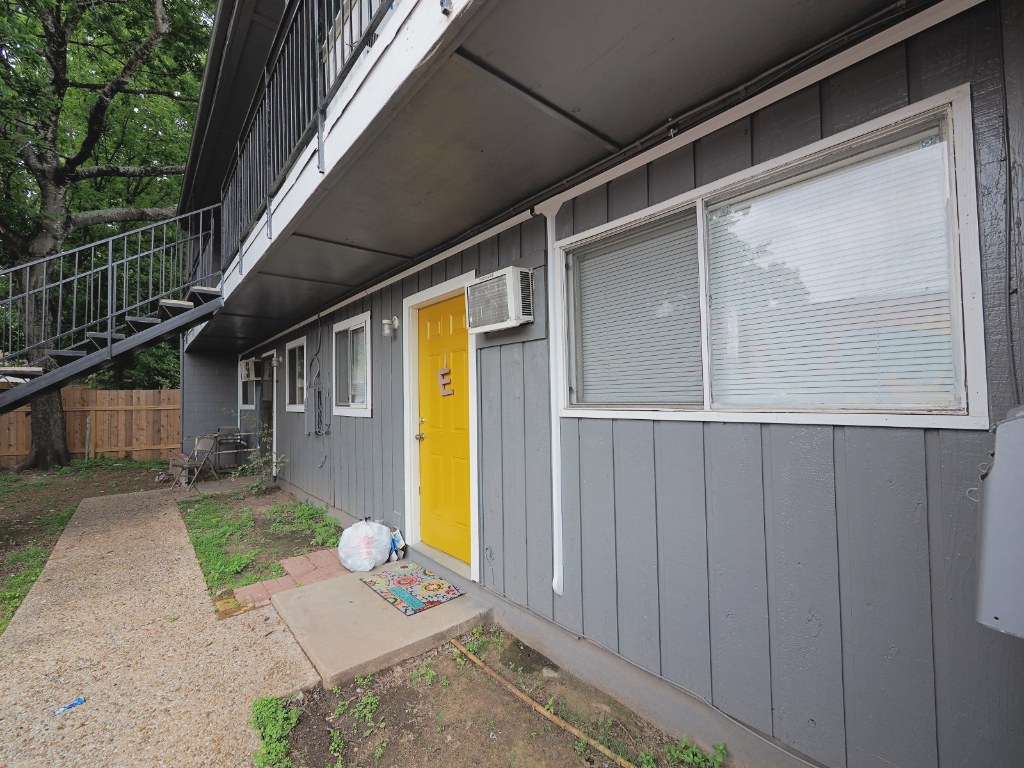 901 Springdale Road, Unit 102 Austin, TX 78702 - Photo 3 of 17 View of exterior entry