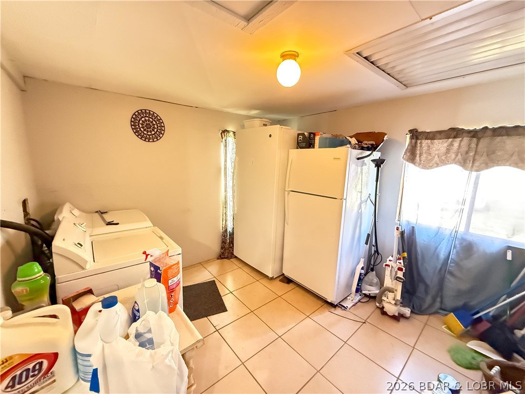 32737 North Ivy Bend Road Stover, MO 65078 - Photo 37 of 57 Laundry room