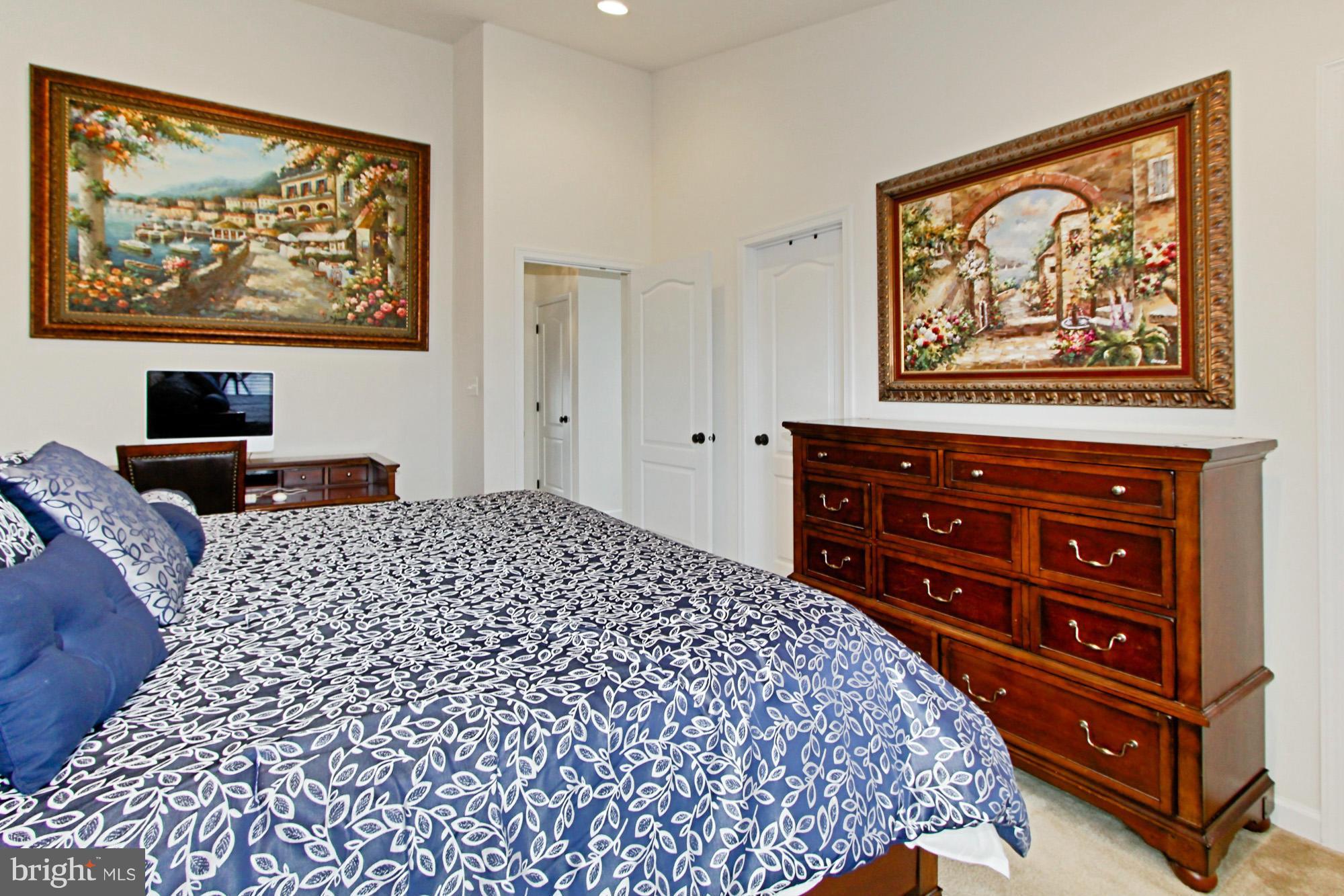 25422 South Riding Boulevard Chantilly, VA 20152 - Photo 19 of 30 Bedroom (Master)