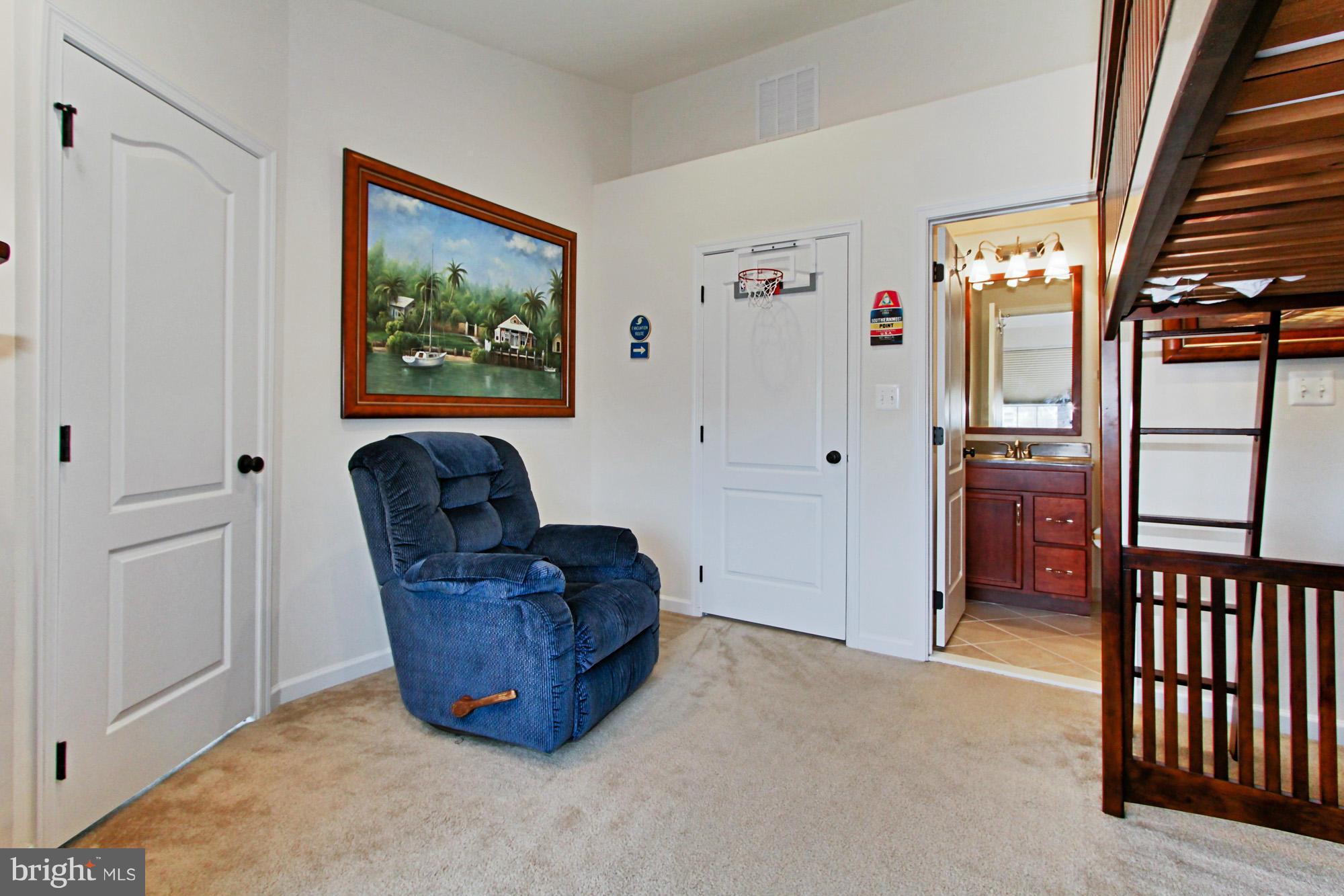 25422 South Riding Boulevard Chantilly, VA 20152 - Photo 23 of 30 Bedroom (Master)