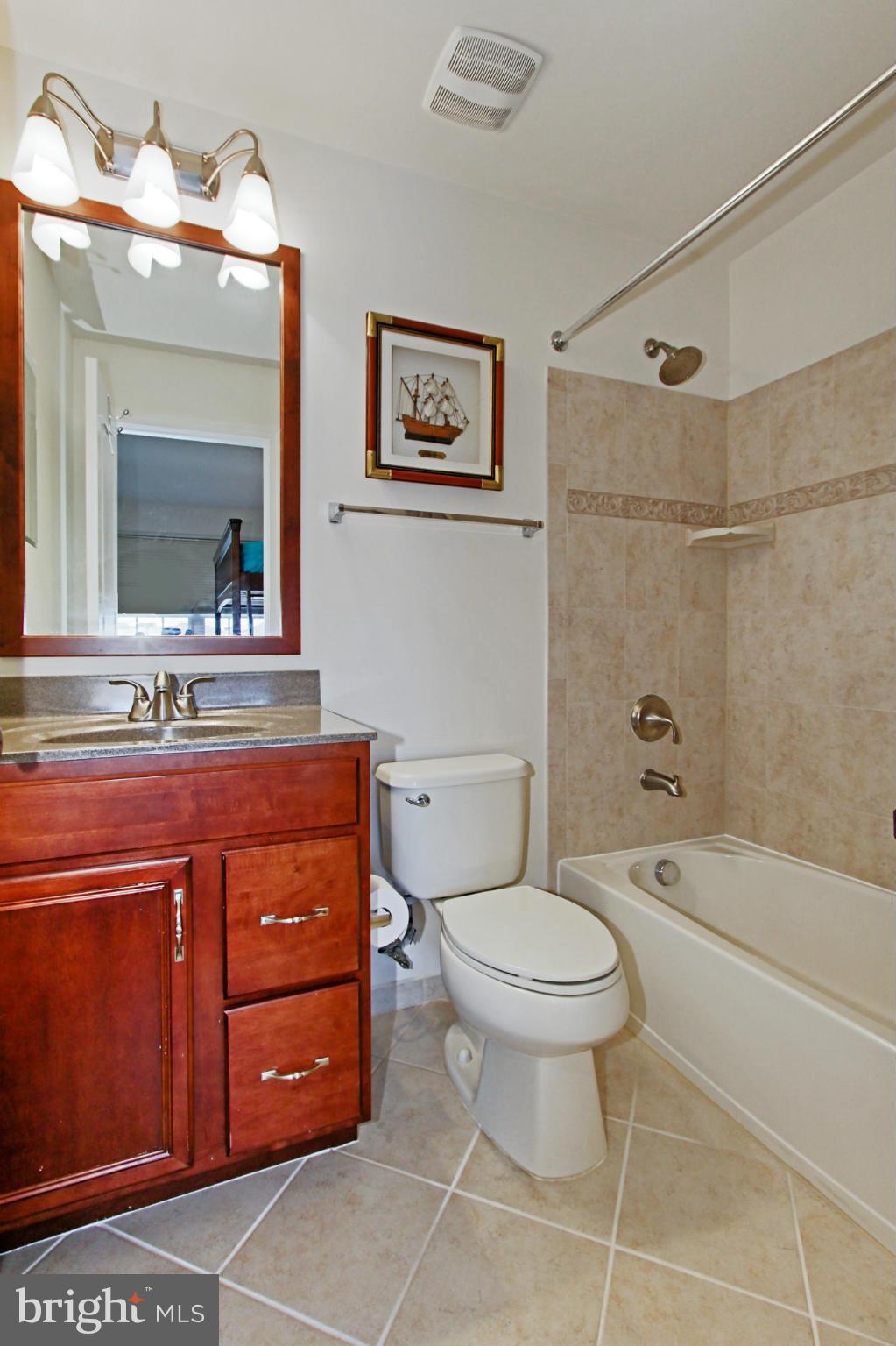 25422 South Riding Boulevard Chantilly, VA 20152 - Photo 24 of 30 Bath (Master)