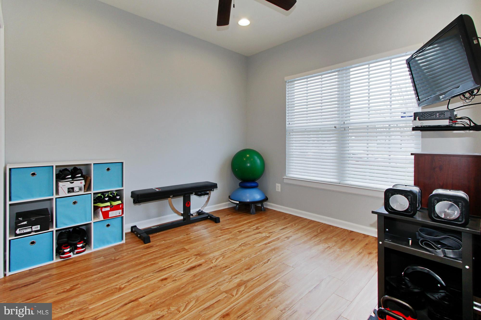 25422 South Riding Boulevard Chantilly, VA 20152 - Photo 26 of 30 Bedroom