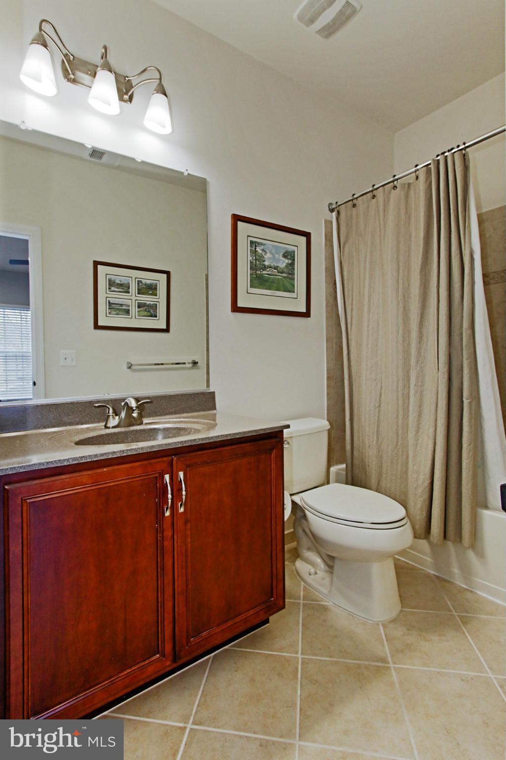 25422 South Riding Boulevard Chantilly, VA 20152 - Photo 27 of 30 Bath