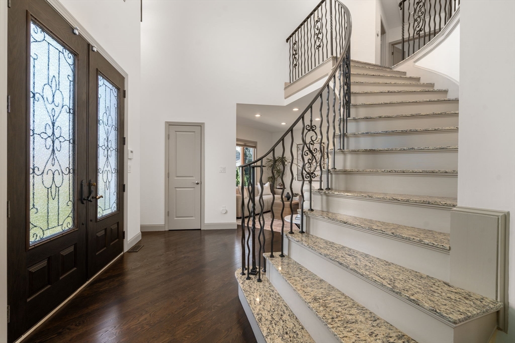 20 Burrage Road Newton, MA 02459 - Photo 3 of 38 Gallery Image 3