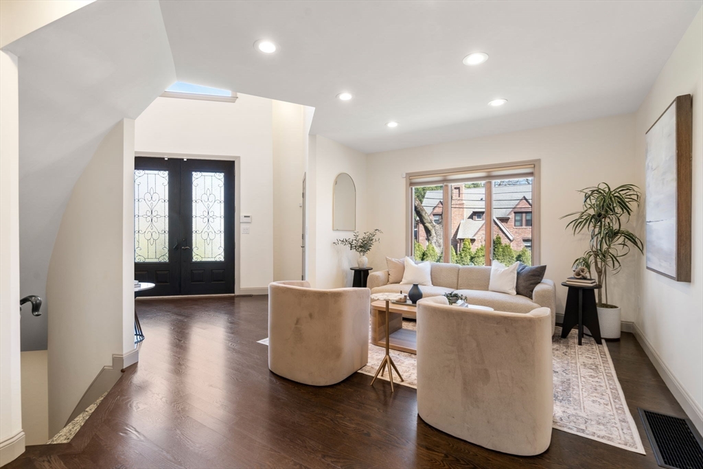 20 Burrage Road Newton, MA 02459 - Photo 6 of 38 Gallery Image 6
