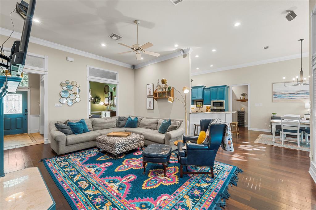 1404 Fort Collins Drive Waco, TX 76712 - Photo 6 of 36