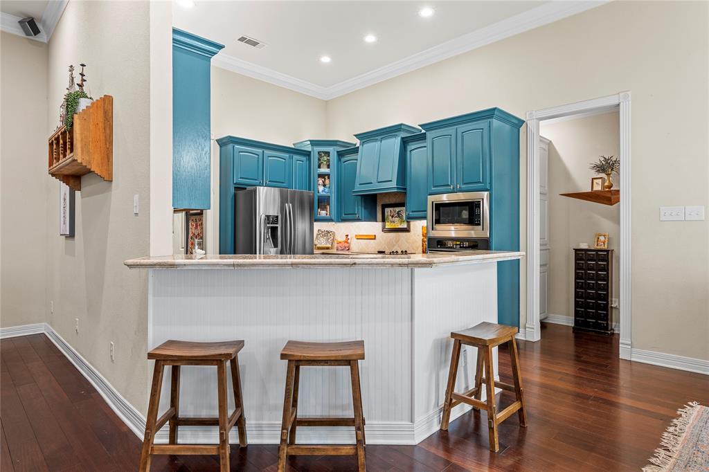 1404 Fort Collins Drive Waco, TX 76712 - Photo 9 of 36