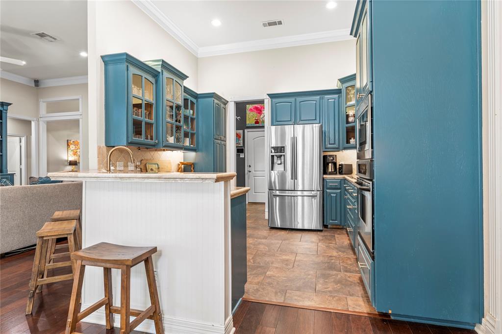 1404 Fort Collins Drive Waco, TX 76712 - Photo 10 of 36