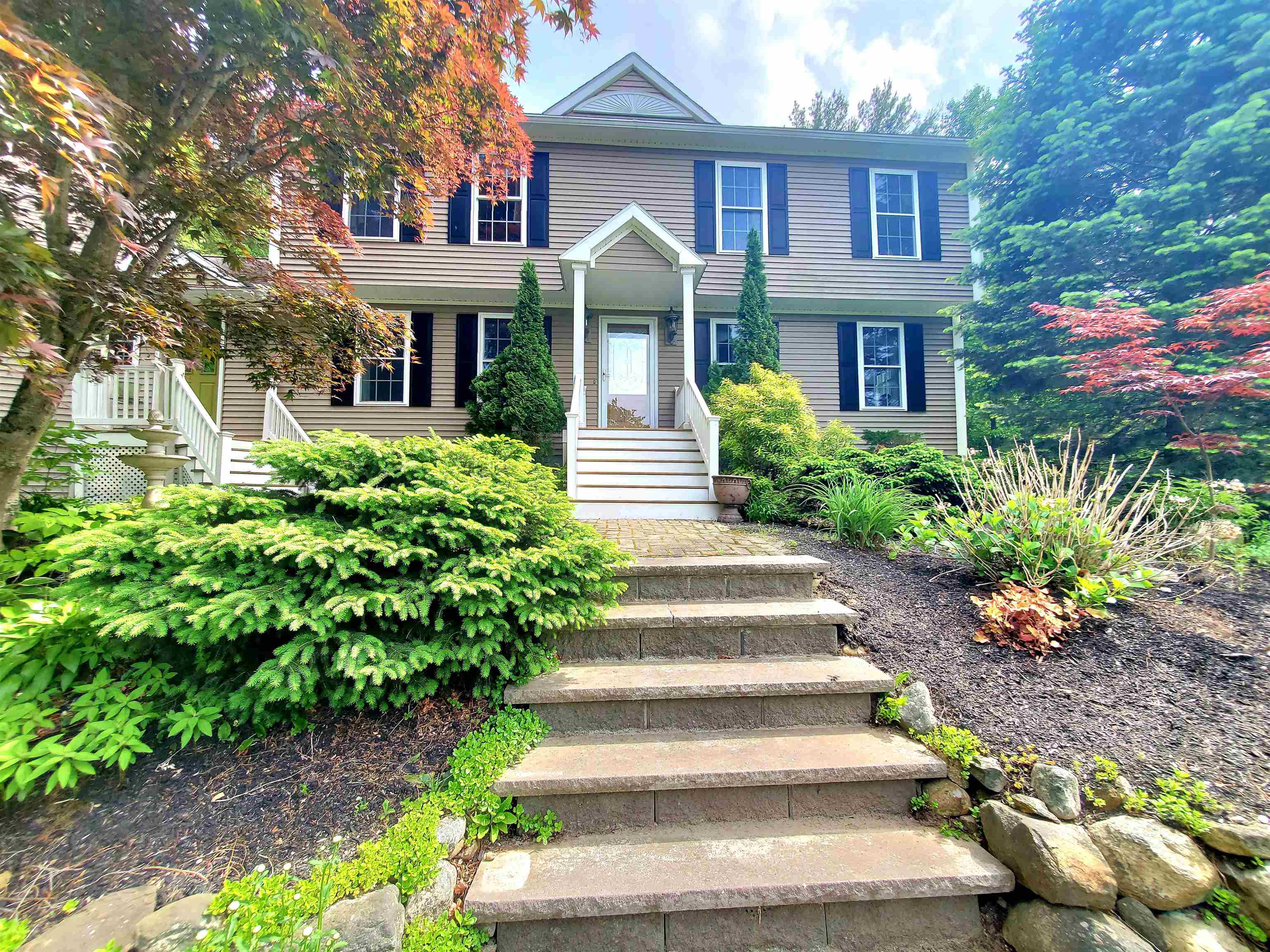 1 Coventry Road Windham, NH 03087 - Photo 2 of 36