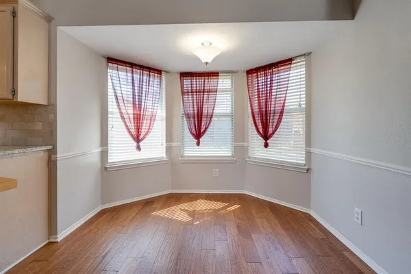 $2,400 | 7317 Amber Drive, Watauga, TX 76148