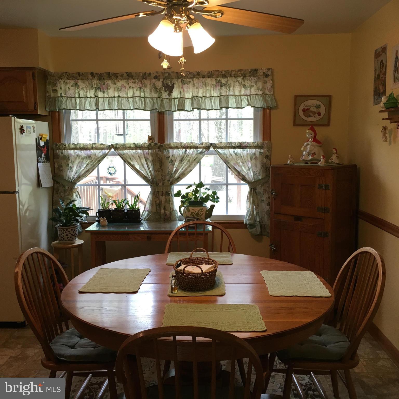 809 Pasadena Road Pasadena, MD 21122 - Photo 12 of 21 Interior (General)