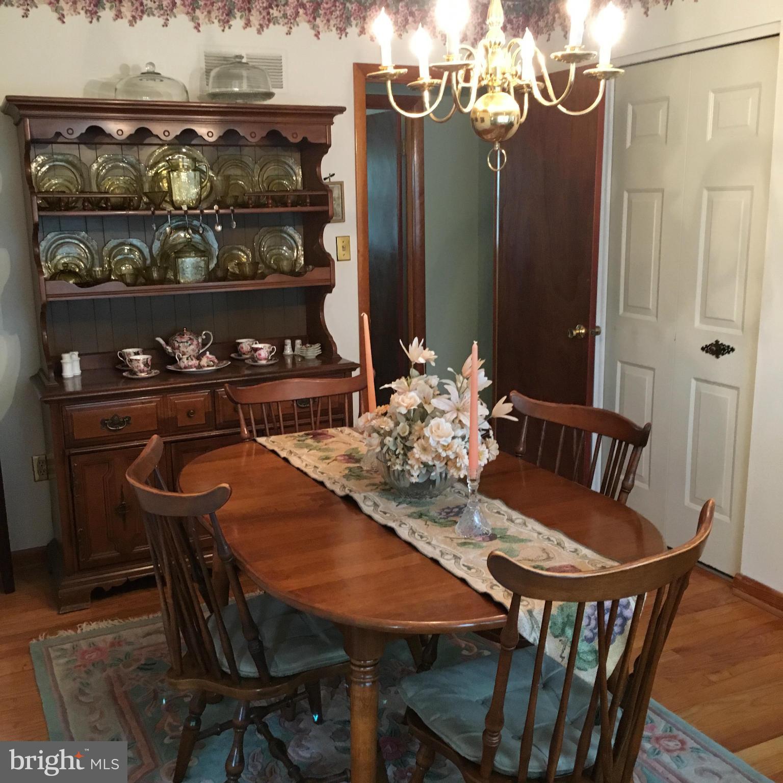 809 Pasadena Road Pasadena, MD 21122 - Photo 6 of 21 Dining Room