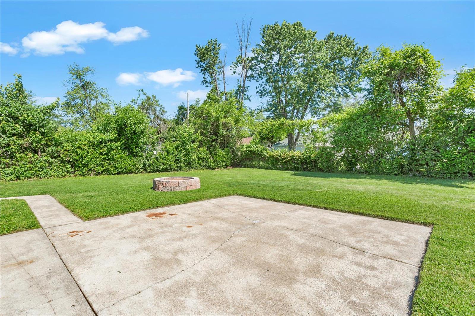 501 St Patrick Drive O'Fallon, MO 63366 - Photo 28 of 31