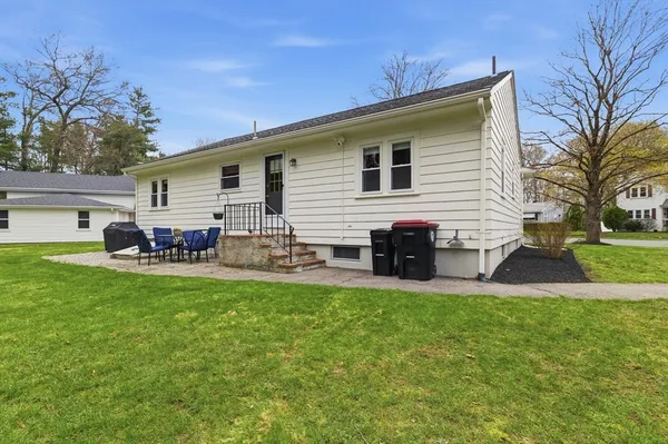 $500,000 | 22 Circle Drive, Brockton, MA 02301