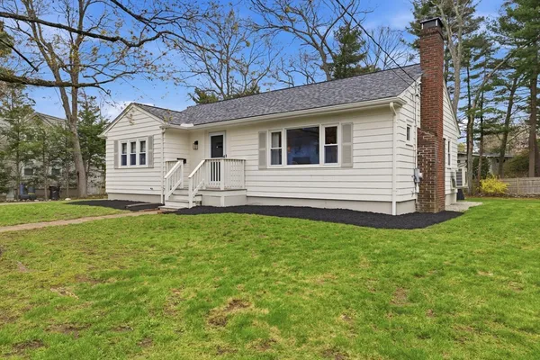 $500,000 | 22 Circle Drive, Brockton, MA 02301