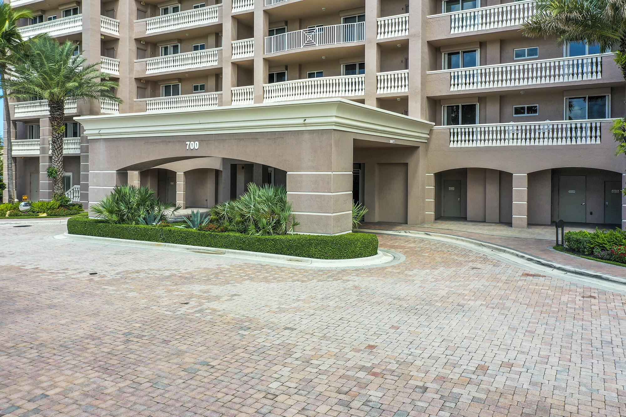 700 Ocean Royale, Unit 501 Juno Beach, FL 33408 - Photo 14 of 70 Ocean Royale (12)