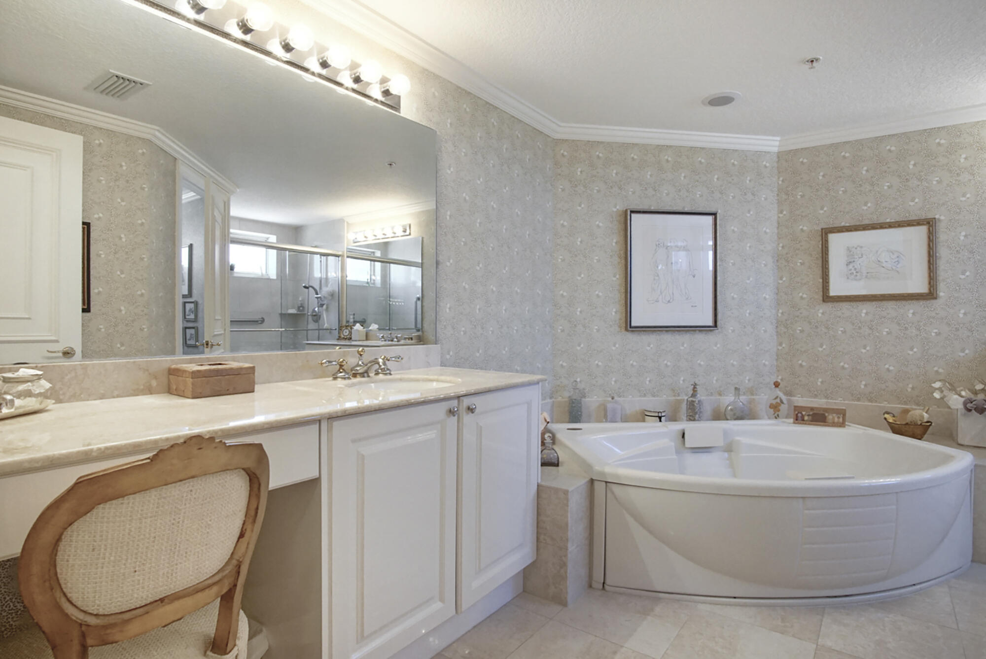 700 Ocean Royale, Unit 501 Juno Beach, FL 33408 - Photo 26 of 70 Ocean Royale (4)