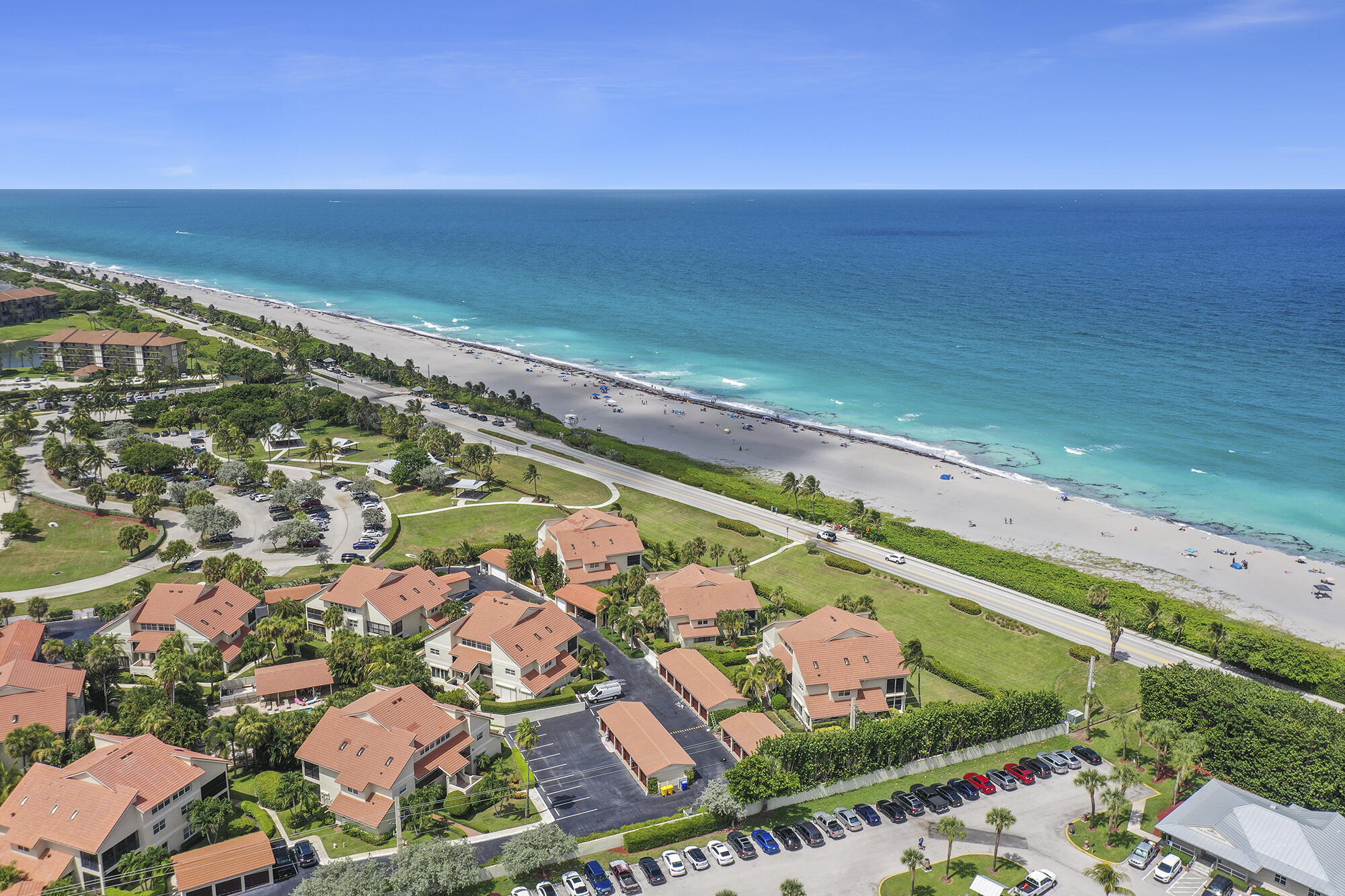 700 Ocean Royale, Unit 501 Juno Beach, FL 33408 - Photo 3 of 70 Ocean Royale (23)