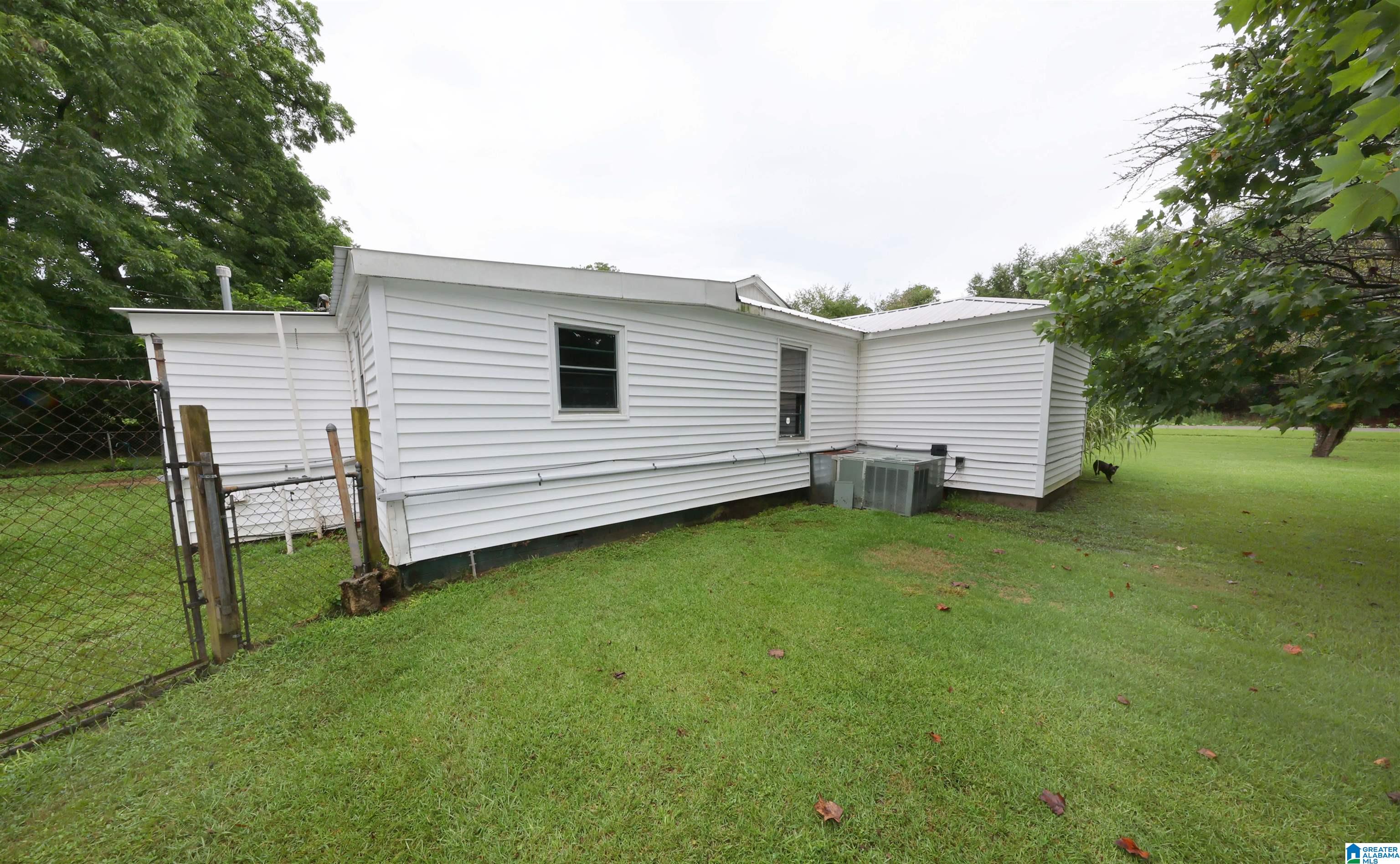 139 West Glade Road Anniston, AL 36206 - Photo 7 of 30