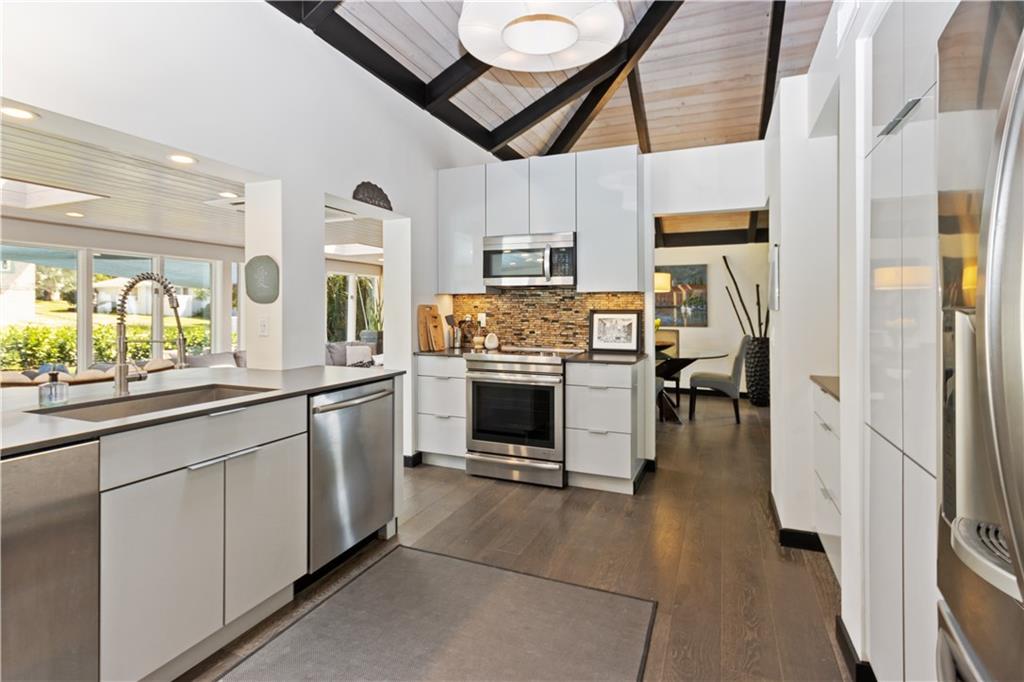 32 West High Point Road Stuart, FL 34996 - Photo 11 of 25 Gallery Image 11