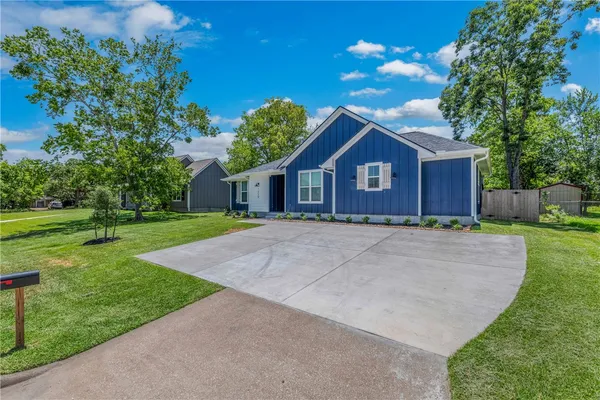 $675,000 | 1220 Neal Pickett Drive, College Station, TX 77840