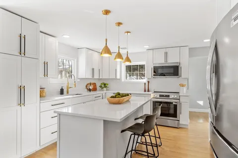 $998,000 | 401 Belknap Road, Framingham, MA 01701