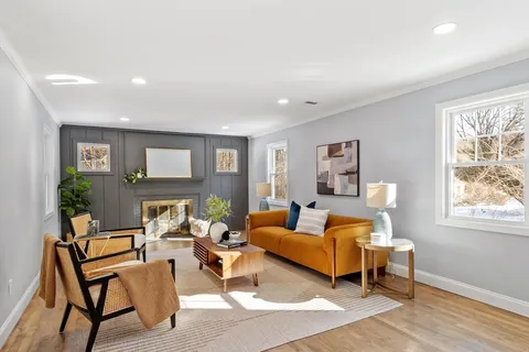 $998,000 | 401 Belknap Road, Framingham, MA 01701