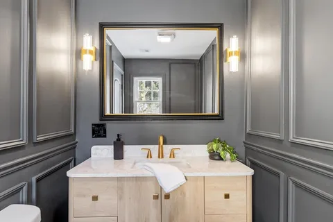 $998,000 | 401 Belknap Road, Framingham, MA 01701