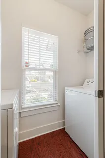 a view of a pathway of a house