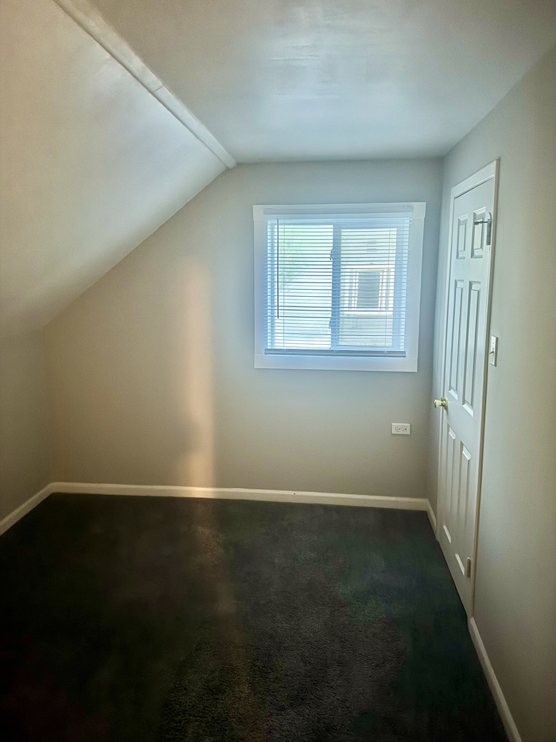 245 Allegheny Street Park Forest, IL 60466 - Photo 12 of 19 an empty room with a window