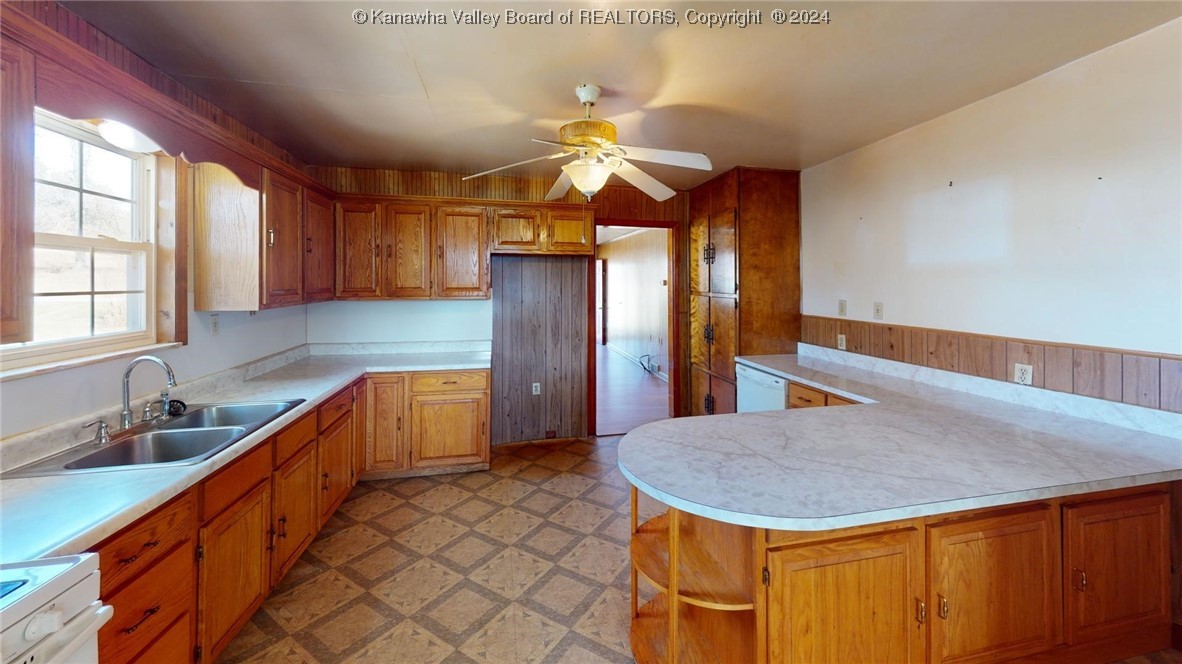 136 Kilgore Creek Road Milton, WV 25541 - Photo 6 of 29 Gallery Image 6