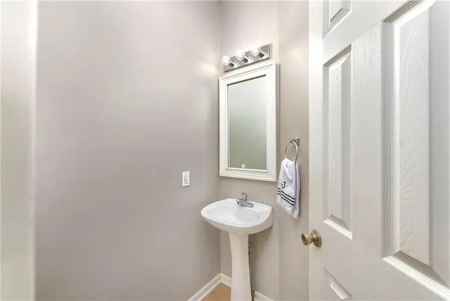 $385,000 | 15943 South Avalon Street, Olathe, KS 66062