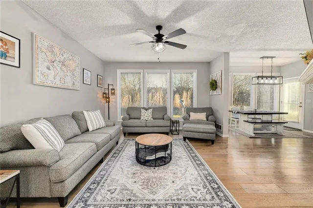 $385,000 | 15943 South Avalon Street, Olathe, KS 66062