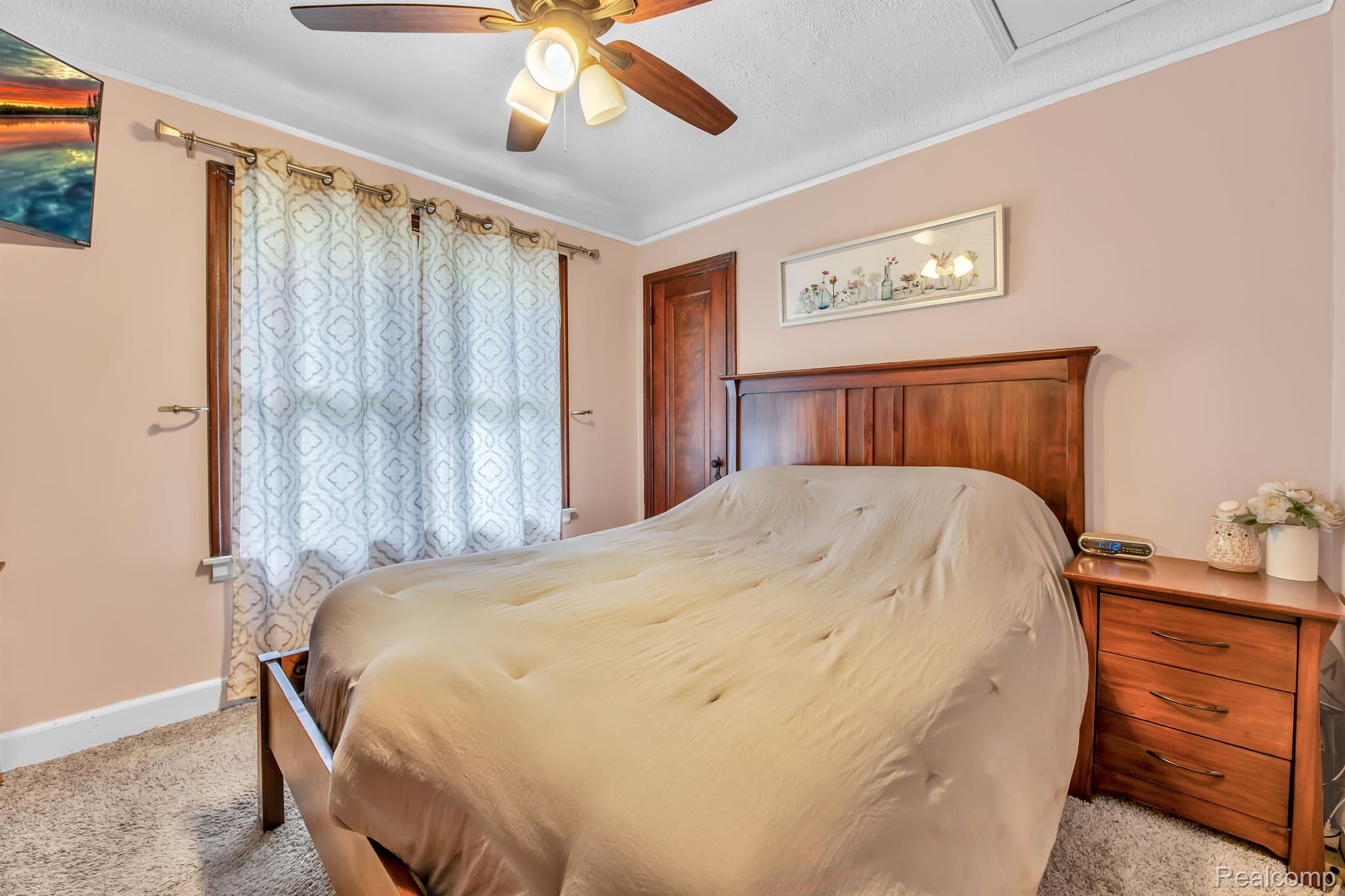 21875 Dickinson Road New Boston, MI 48164 - Photo 7 of 36 Gallery Image 7