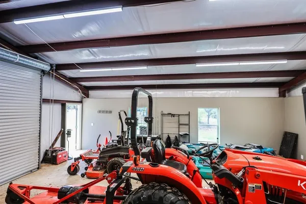 $985,000 | 845 Farm To Market Road 31, De Berry, TX 75639