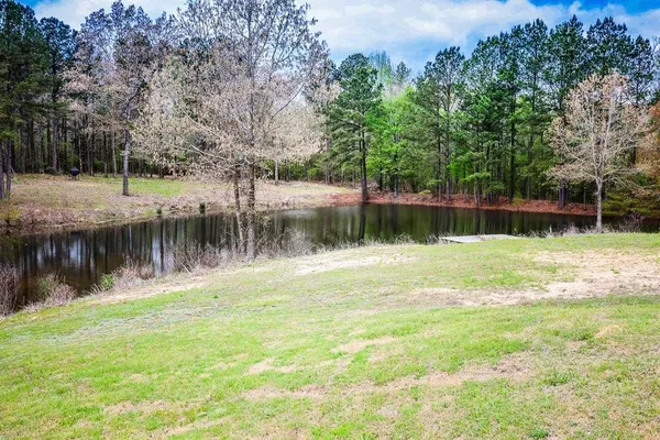 $985,000 | 845 Farm To Market Road 31, De Berry, TX 75639