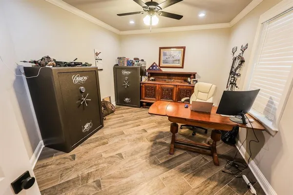 $985,000 | 845 Farm To Market Road 31, De Berry, TX 75639