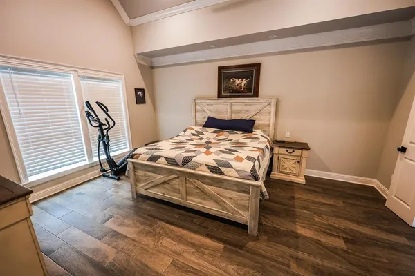 $985,000 | 845 Farm To Market Road 31, De Berry, TX 75639