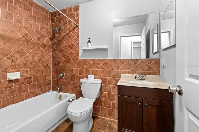 $359,900 | 3210 Acapulco Drive, Riverview, FL 33578