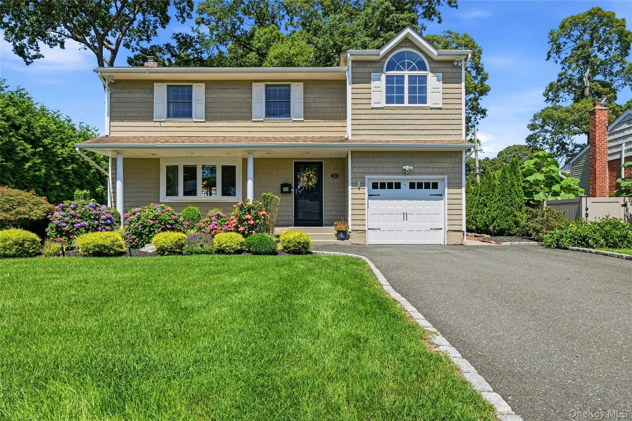 53 Rensselaer Drive Commack, NY 11725 - Photo 2 of 30 Gallery Image 2