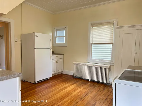 $2,000 | 9 North Franklin Street, Athens, NY 12015