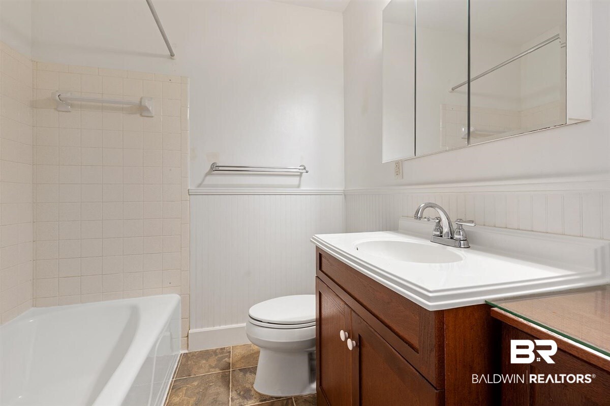 2713 Woodland Road Mobile, AL 36693 - Photo 12 of 23