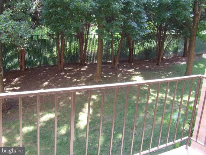 2202 Greenery Lane, Unit 20222 Silver Spring, MD 20906 - Photo 21 of 23 Exterior (Rear)