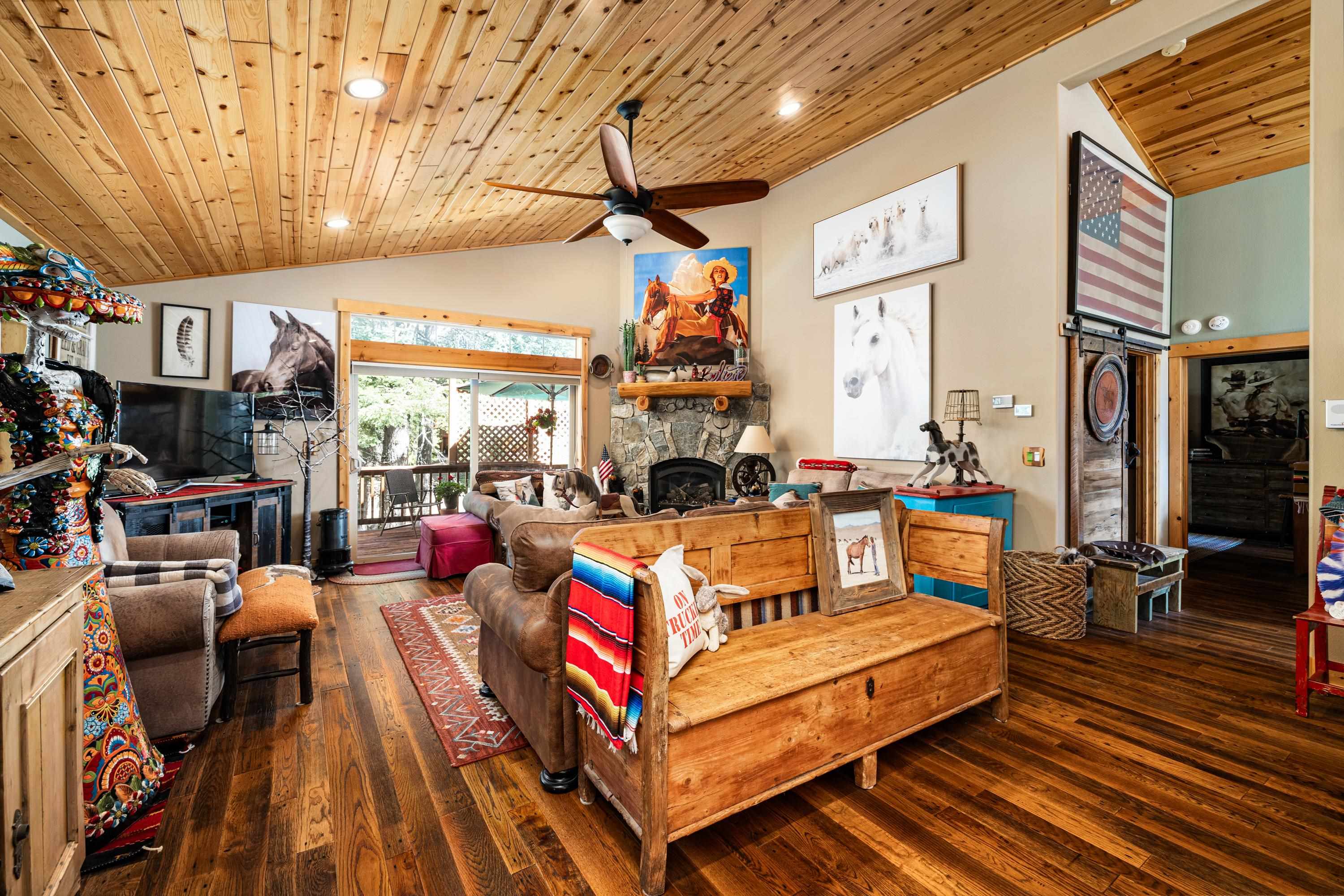 14175 Pathway Avenue Truckee, CA 96161 - Photo 18 of 21 a outdoor living space with patio furniture