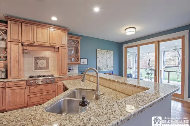 $475,000 | 945 Pewter Rock, Busti, NY 14750