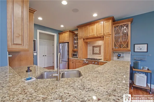 $475,000 | 945 Pewter Rock, Busti, NY 14750