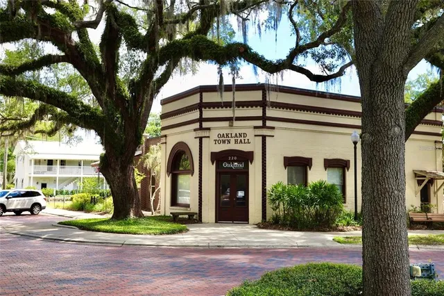 $385,000 | 610 Simeon Road, Oakland, FL 34787